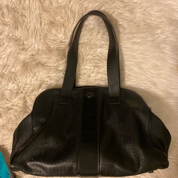 Lululemon - Picture 2 of 4